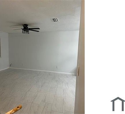5th image of 3750 NE 41st St #C