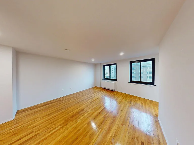284 Mott St #8G — Photo 6