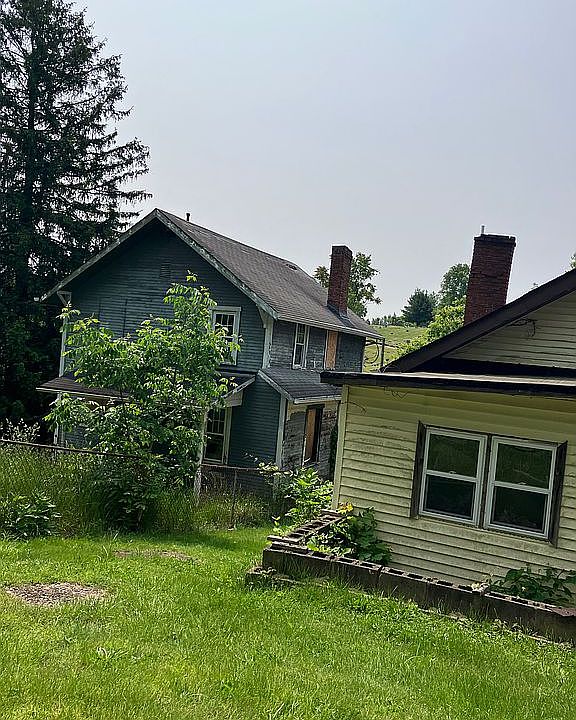 2nd image of 64321 Bellaire View Dr