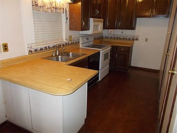 3rd image of 2003 Alcoa Ave