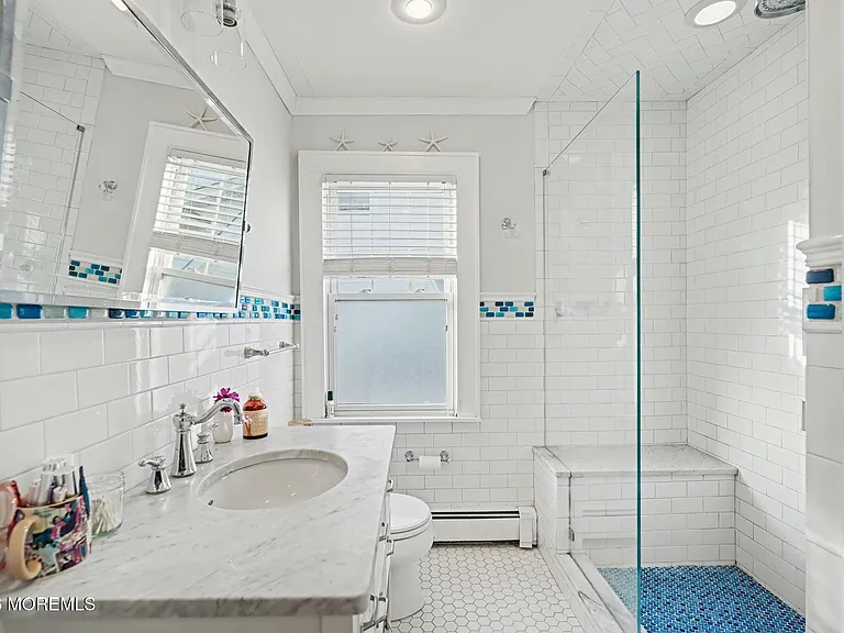 404 Monmouth Ave — Photo 14