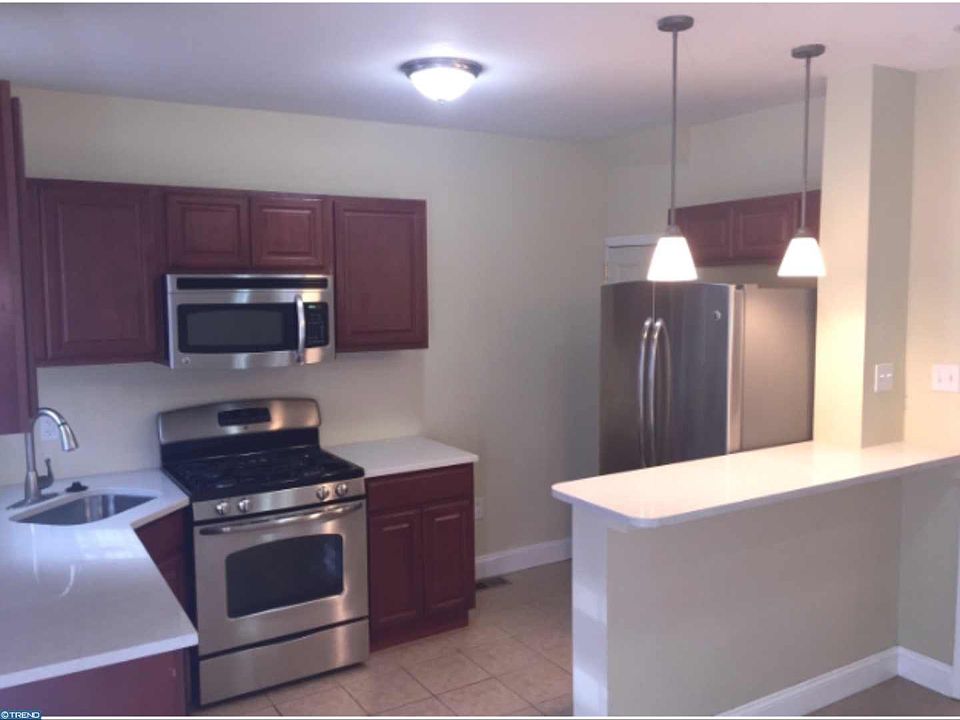 1st image of 2747 Alresford St