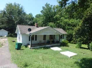 Snider St, Walkertown, NC 27051