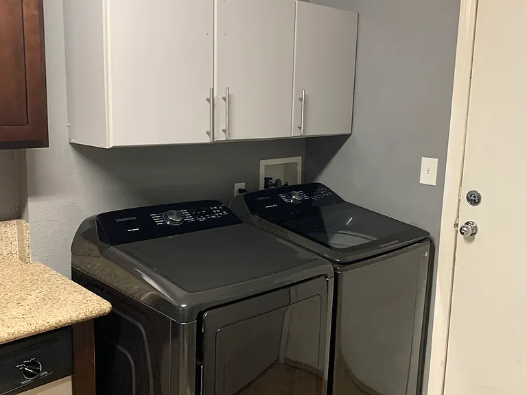 1723 Linden Ave — Photo 18