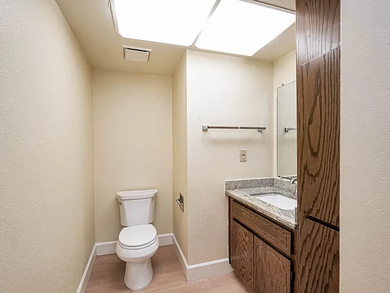24054 La Paz Way — Photo 9