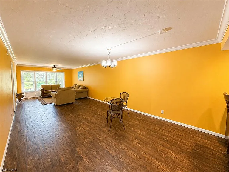 4000 Ice Castle Way #5 — Photo 11