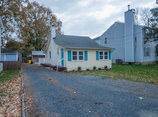 4955 Chestnut St, Shady Side, MD 20764