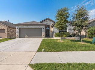 11013 Rockchapel Dr, Haslet, TX 76052