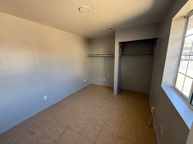 44466 Meadow Grove St — Photo 16