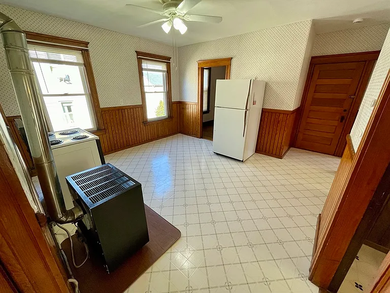 21 Watson Ave #2 — Photo 9