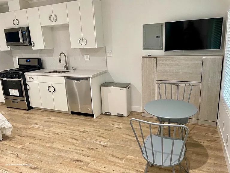 Apartment 18