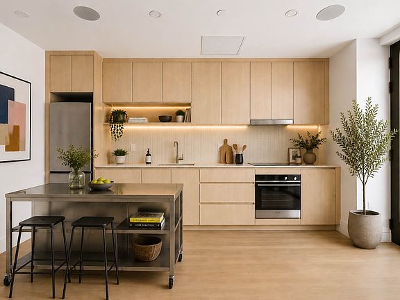 3rd image of 960 Franklin Ave #254