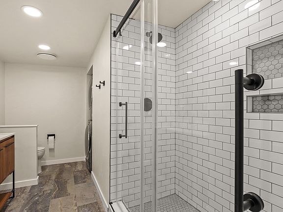 4th image of 2633 W 40th Ave #1/2