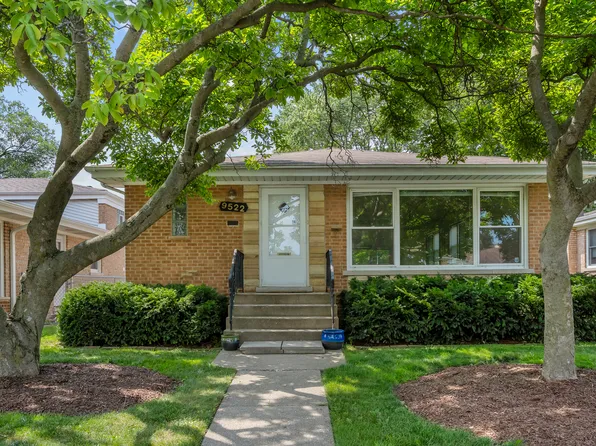 9522 Lawler Ave, Skokie, IL 60077