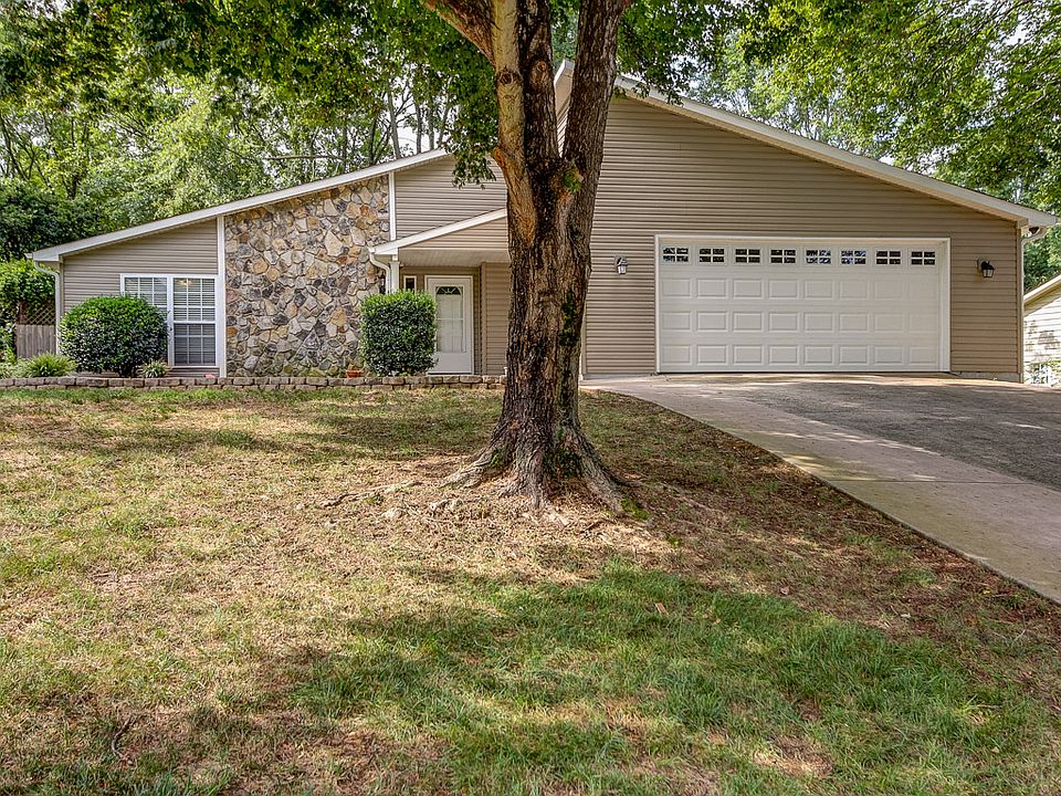 1st image of 133 Vista Grande Cres
