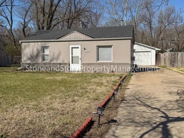 1749 SW Green Acres Ave, Topeka, KS 66604