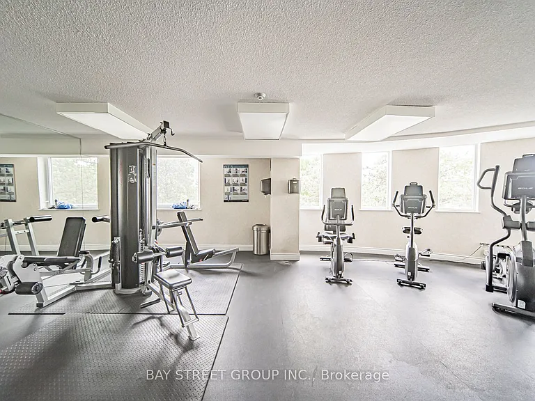 326 Major Mackenzie Dr E #102 — Photo 11