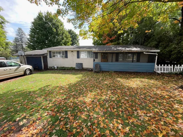 411 W Ramsdell St, Marion, WI 54950