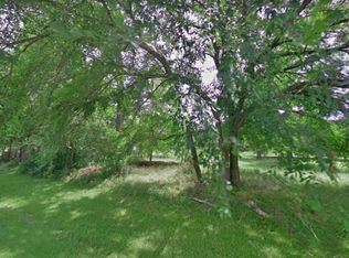 169 N Forest Dr, Huntsville, TX 77340