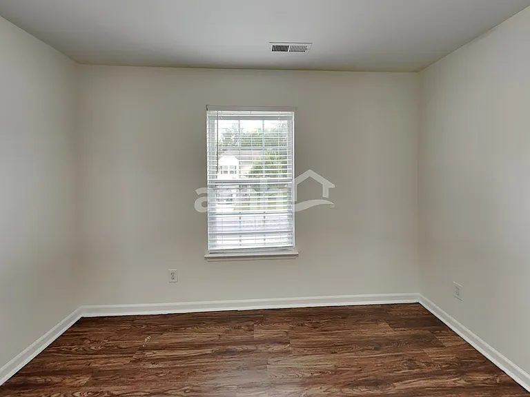 15718 Lakepoint Forest Dr — Photo 13