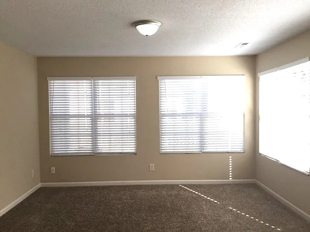 1228 Hampton Park Dr — Photo 13