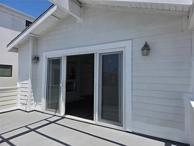 1812 W Balboa Blvd — Photo 21