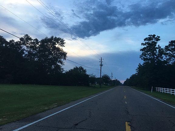 4th image of 7110 N Highway 95a