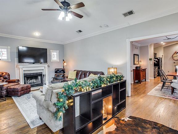 3rd image of 5828 Llano Ave