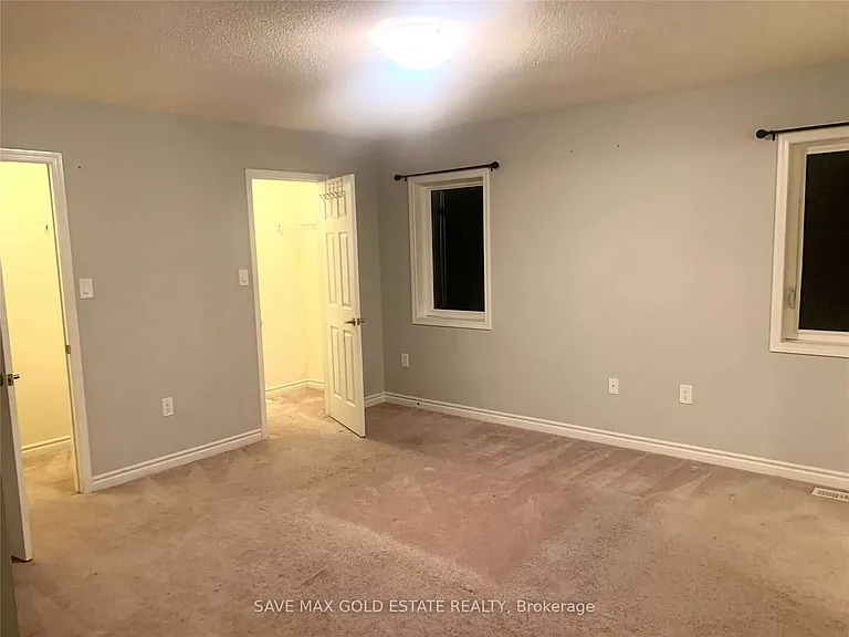 9 Troyer St #UPPER — Photo 15
