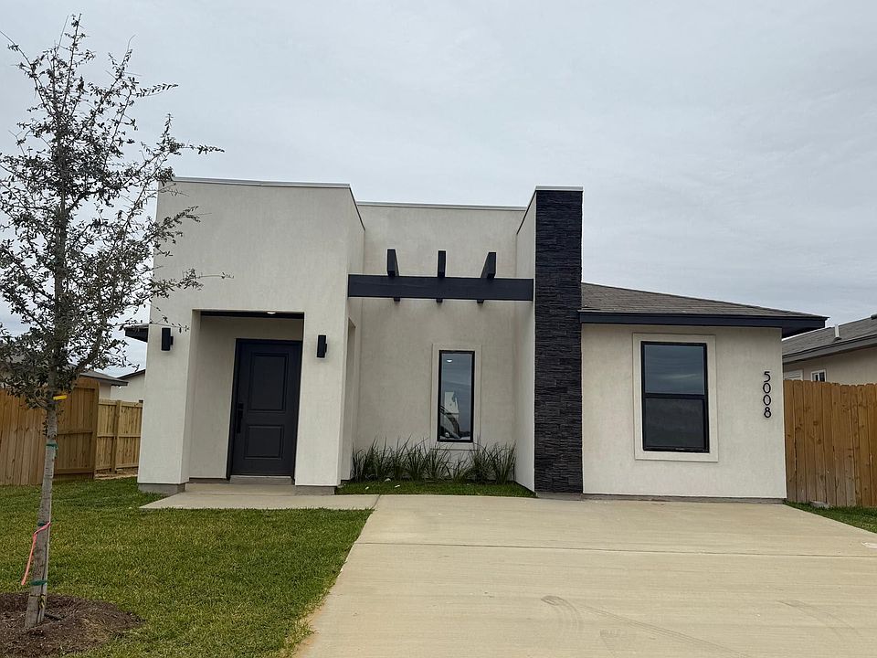 1st image of 5008 Carambola Ln