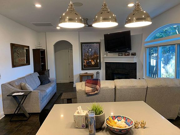 2nd image of 624 Twelve Oaks Ln