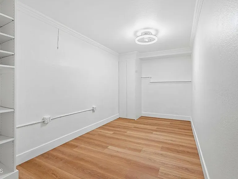 22028 Collins St #1 — Photo 39
