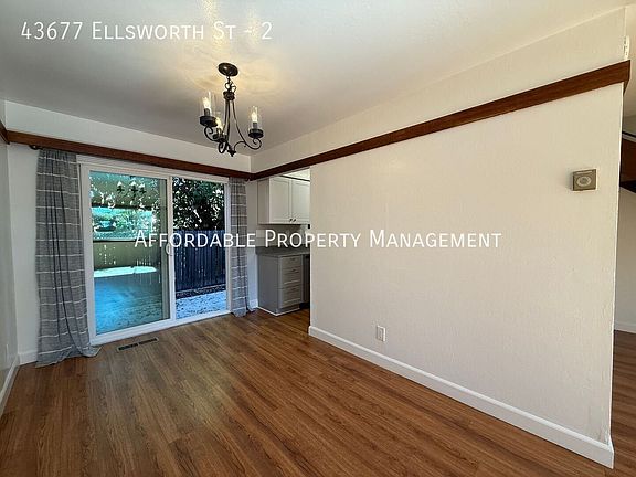5th image of 43677 Ellsworth St APT 2