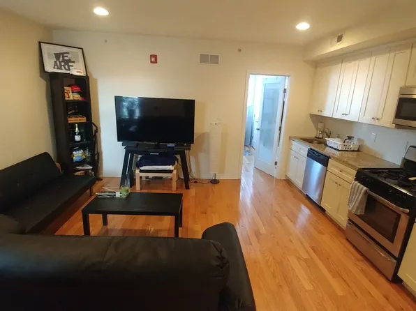 1904 W Girard Ave APT 2F, Philadelphia, PA 19130
