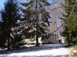 9695 Sherman Rd, Chesterland, OH 44026