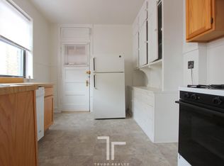 1119 W Oakdale Ave, Chicago, IL 60657