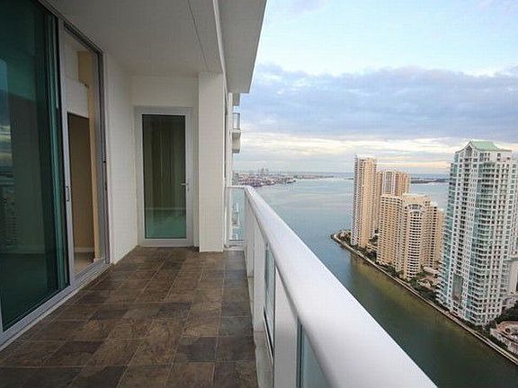 5th image of 300 S Biscayne Blvd #T-3704