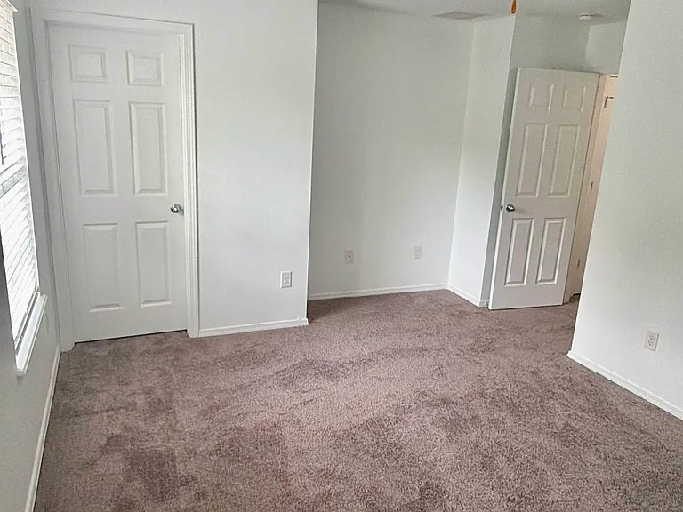 4652 Chatterton Way — Photo 17