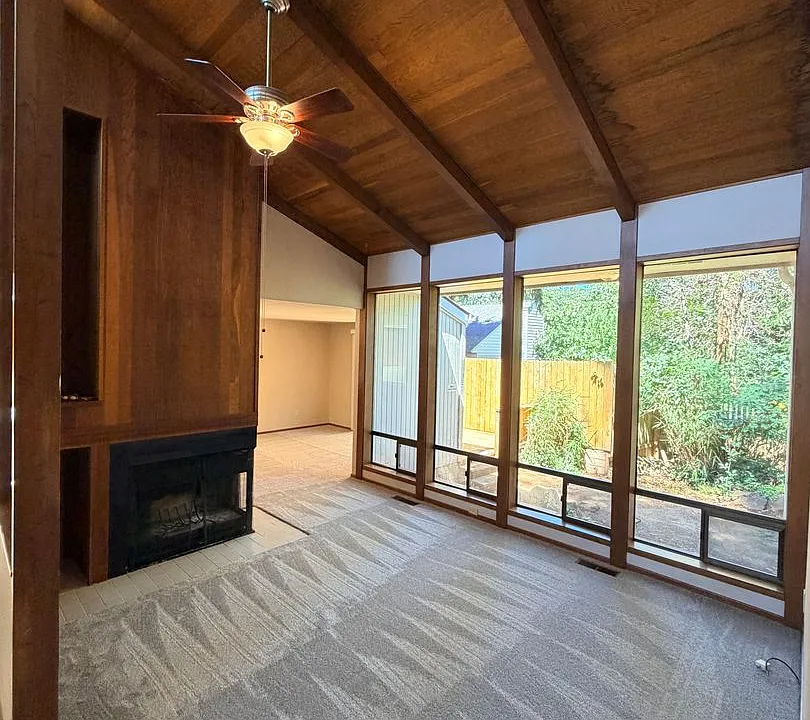 Two Bedroom Duplex in South Salem