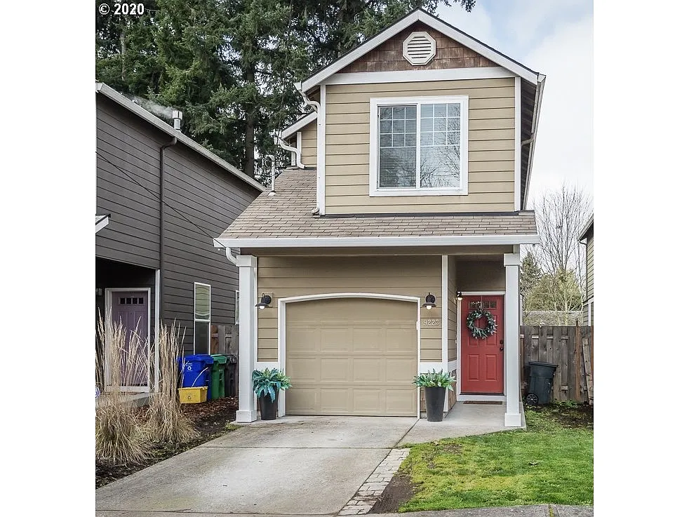 9223 N Macrum Ave photo 1