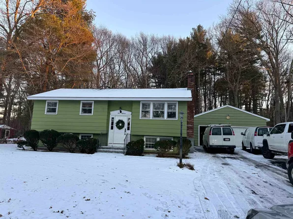 418 Acton Road, Chelmsford, MA 01824