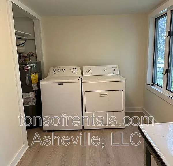 1809 Windsor Dr — Photo 13