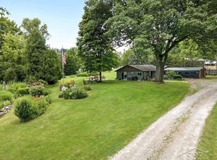 486 W Woodland Dr, Sanford, MI 48657