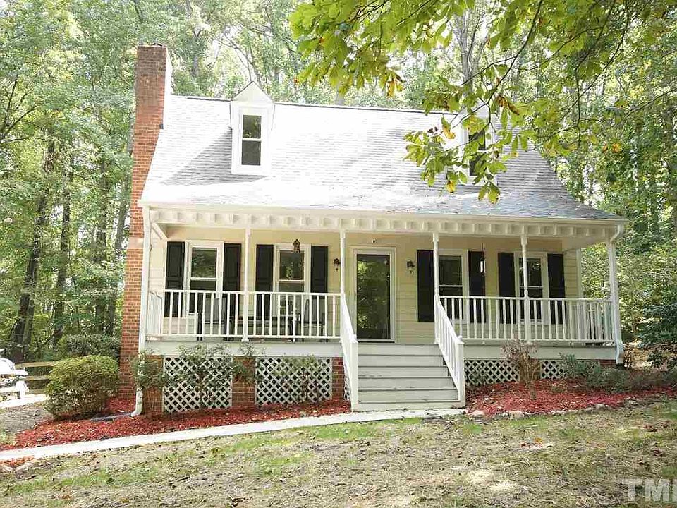 1st image of 2028 Valley Ridge Ct