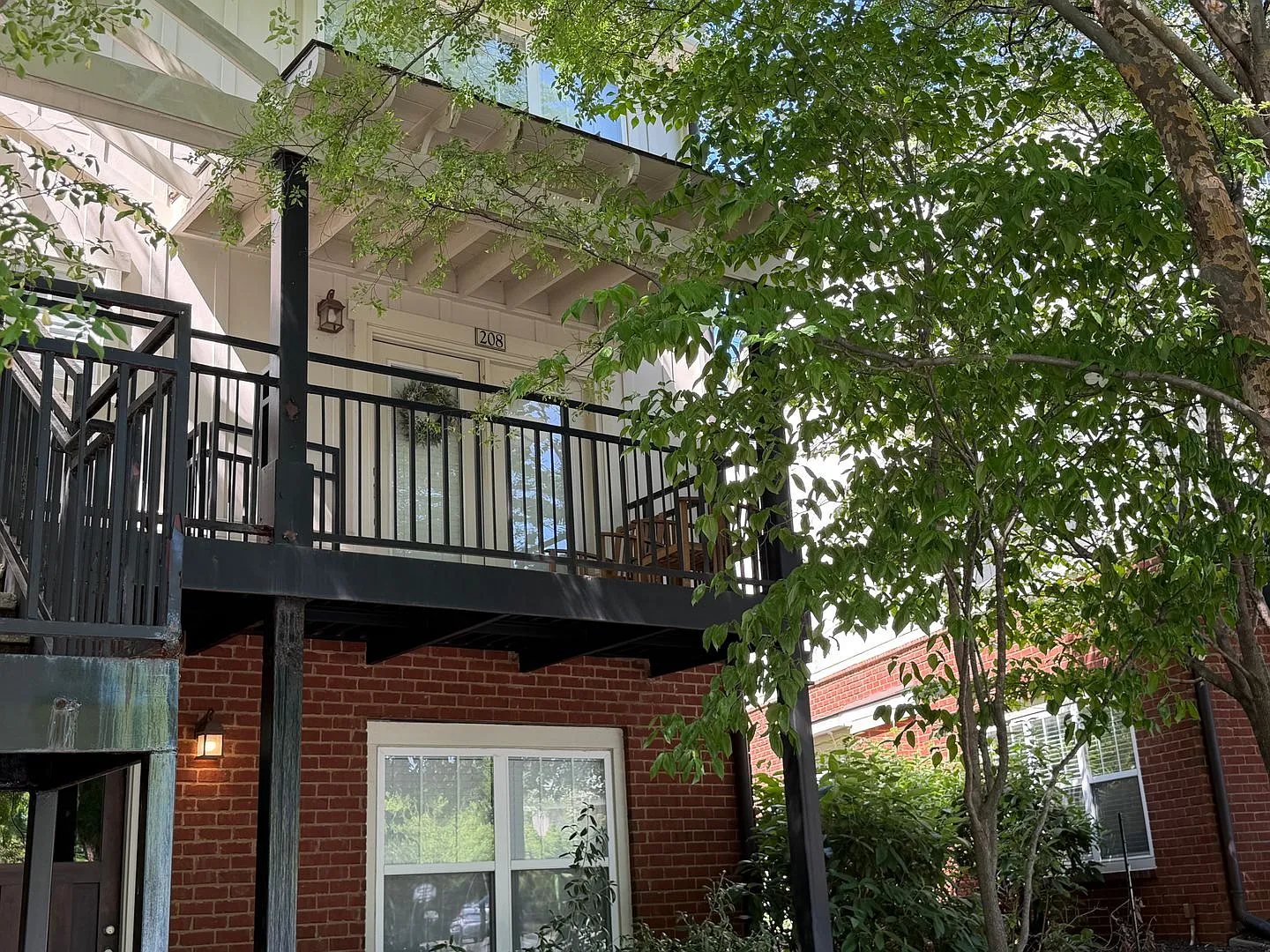 1615 Elmwood Court, #208 - End Unit Townhome in a Gated Community! — Photo 3