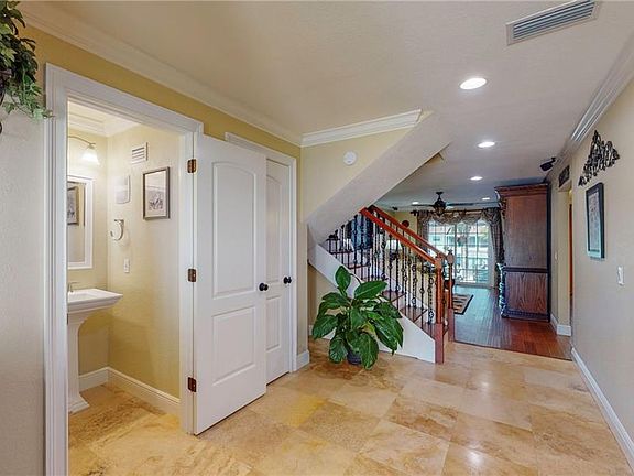 5th image of 8731 Bay Pointe Dr