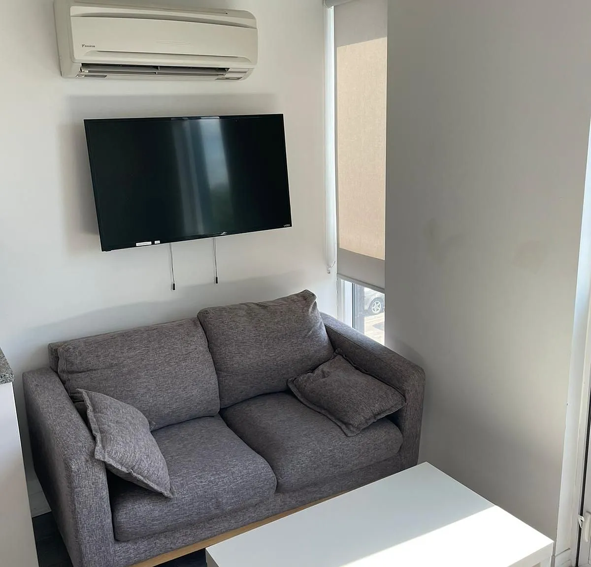Studio, $1,300 — Photo 2
