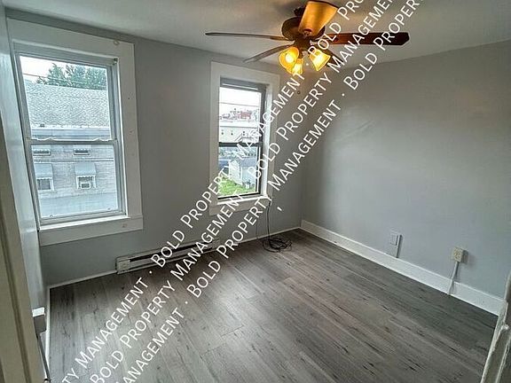 5th image of 846 Bingaman St #3F