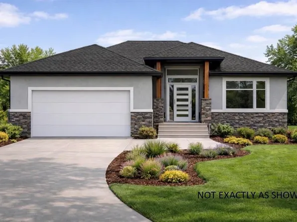 4 Singh Pl E, Selkirk, MB R0E 0B2