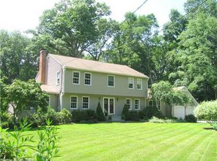 23 Greencrest Rd, Avon, CT 06001